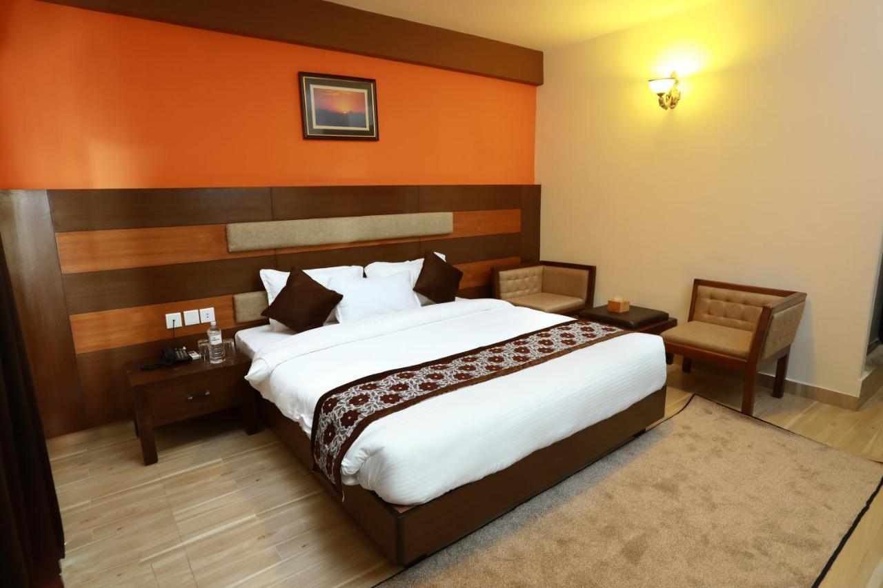 Kumari Star Inn Pokhara Luaran gambar
