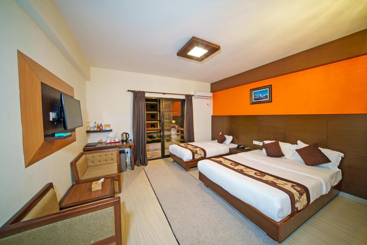 Kumari Star Inn Pokhara Luaran gambar